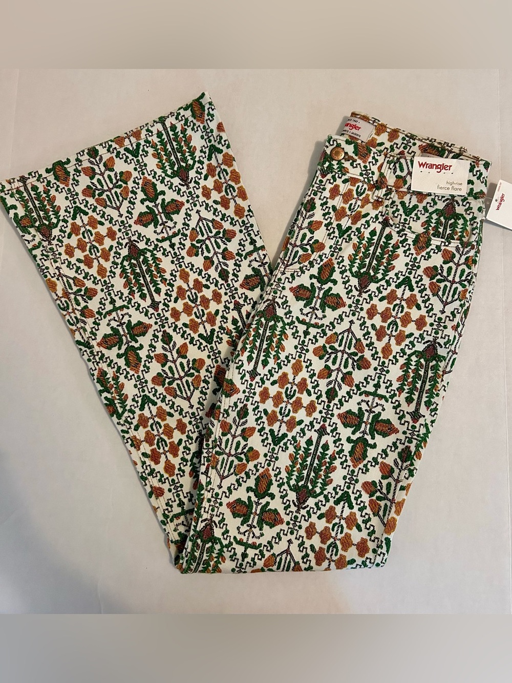 Wrangler High Rise Fierce Flare Jeans Vintage Garden Southwestern Floral